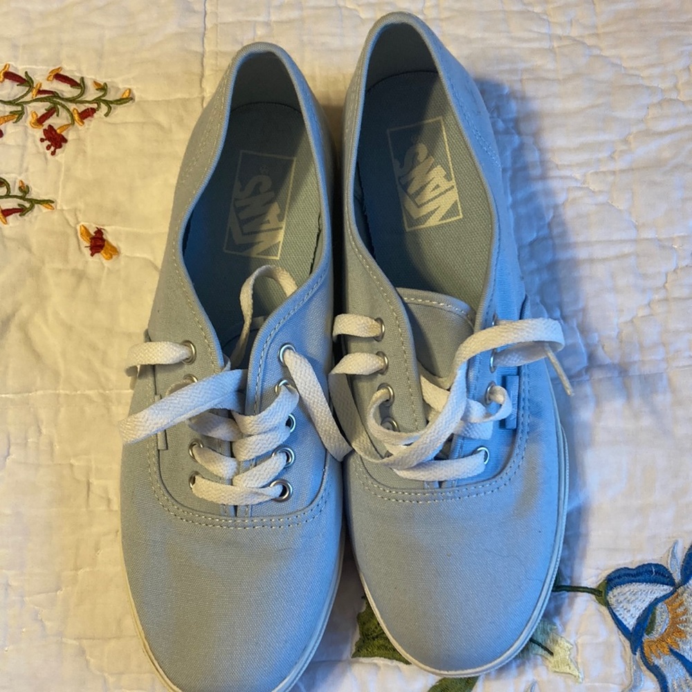 VANS canvas tennis shoes blue 6 1/2